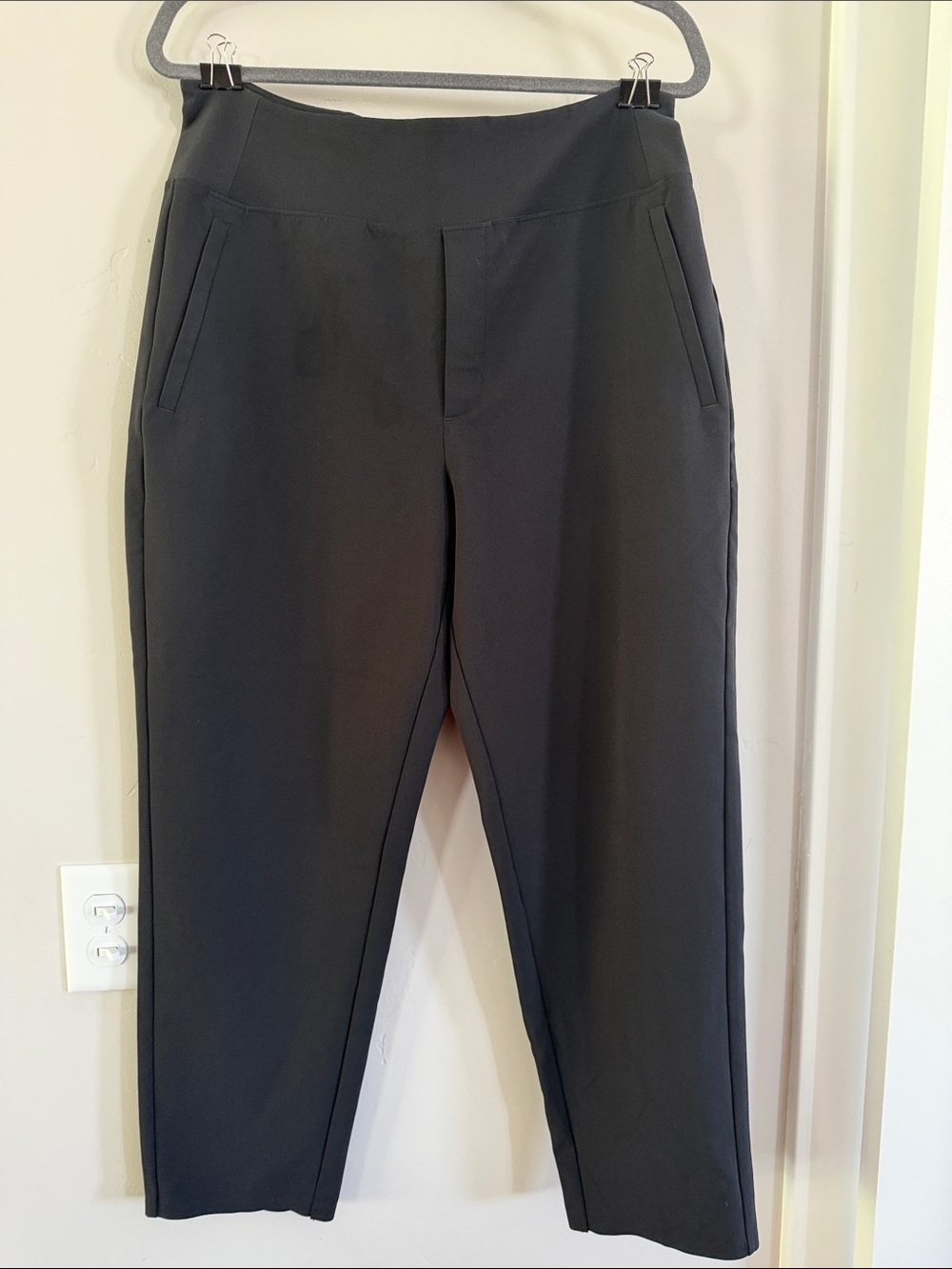 Athleta Black Endless Pant size 12.